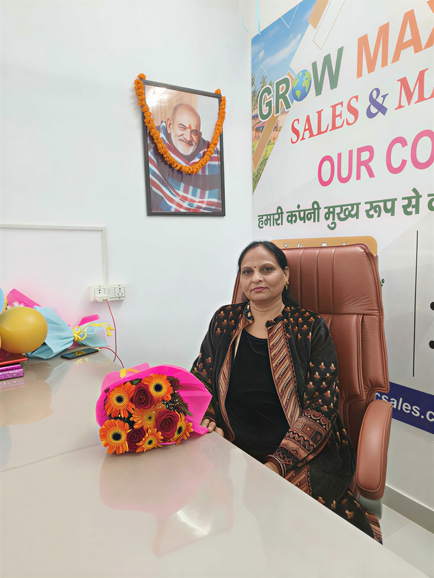 ज्योति सक्सेना - निदेशक